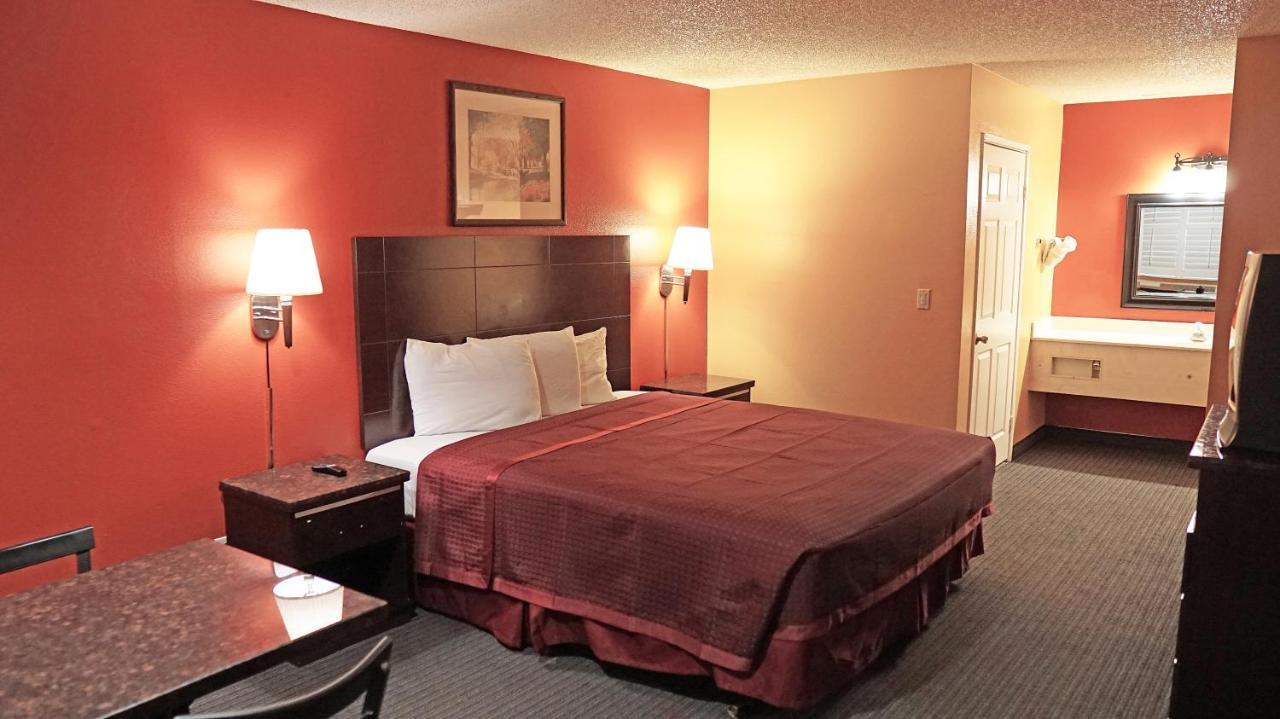 Travel Plaza Inn Compton Eksteriør billede